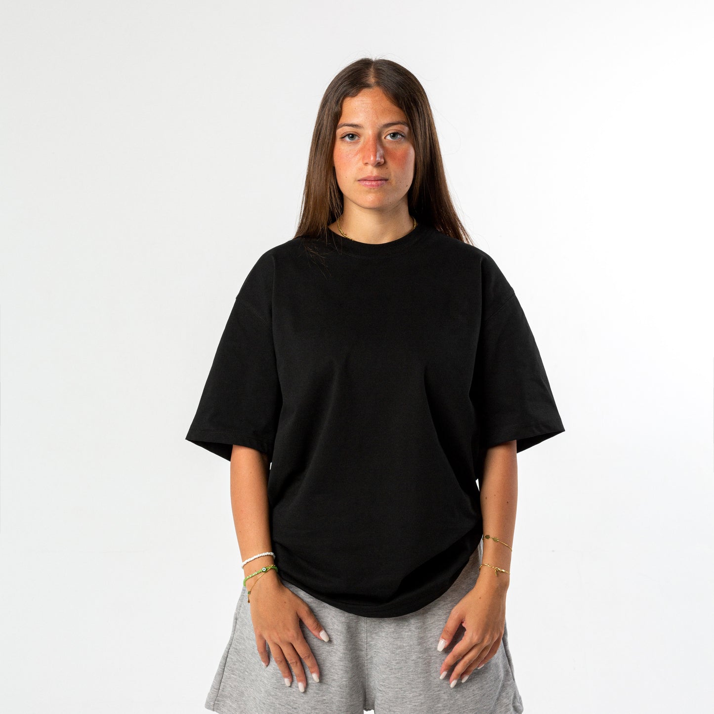 BLACK OVERSIZED T